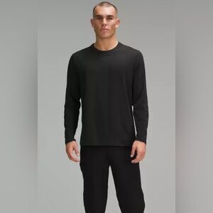 lululemon Fundamental Men’s Black Long-Sleeve Shirt Size XS